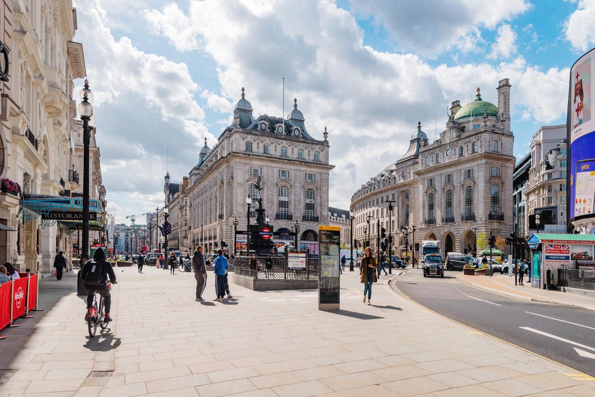 Welcome London Piccadilly Circus Εξωτερικό φωτογραφία
